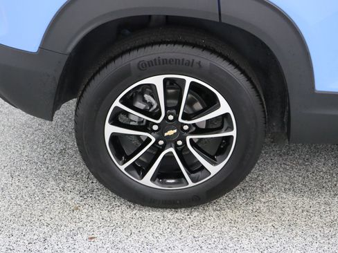 Used 2024 Chevrolet TrailBlazer LT w/ LT Cold Weather Package AWD/4WD image 6