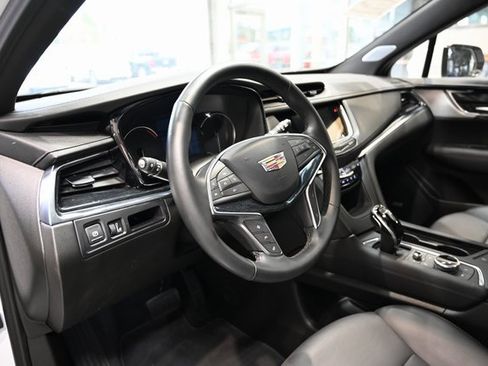 Used 2025 Cadillac XT5 Premium Luxury image 23