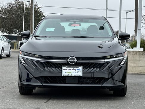 New 2026 Nissan Sentra SV image 9