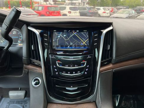 Used 2015 Cadillac Escalade ESV Premium AWD/4WD image 15
