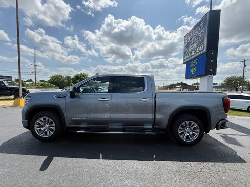Used 2023 GMC Sierra 1500 Denali AWD/4WD image 7