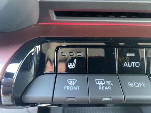 New 2026 Toyota Prius Plug-In Hybrid FWD image 24