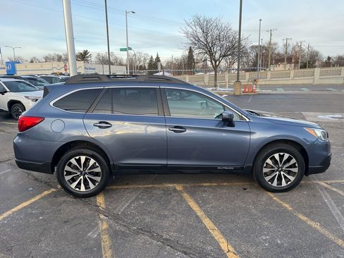 Used 2016 Subaru Outback 3.6R Limited image 4