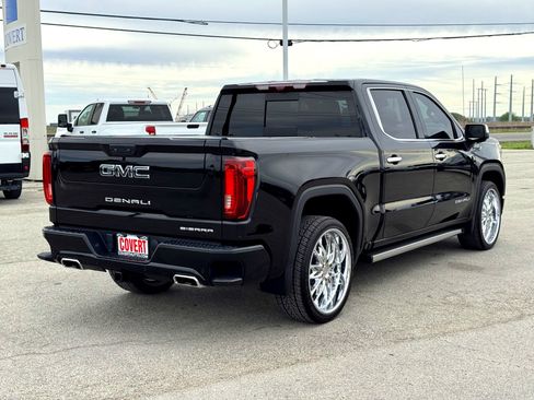 Used 2023 GMC Sierra 1500 Denali Ultimate AWD/4WD image 7