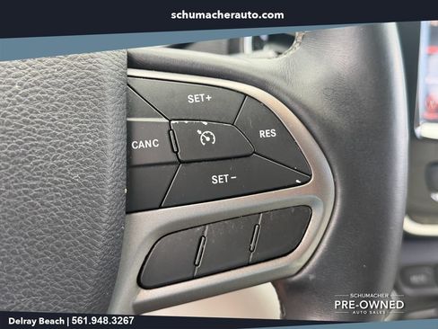 Used 2019 Jeep Cherokee Limited FWD image 23