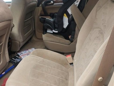 Used 2009 Buick Enclave CX w/ Driver Confidence Package image 7