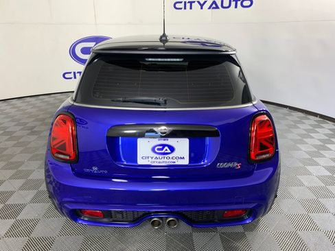 Used 2019 MINI Cooper S w/ Premium Package FWD image 4