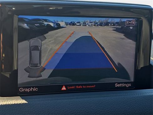 Used 2017 Audi Q3 2.0T Premium image 25