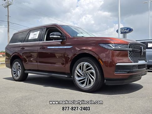 New 2027 Lincoln Navigator Premiere AWD/4WD image 5
