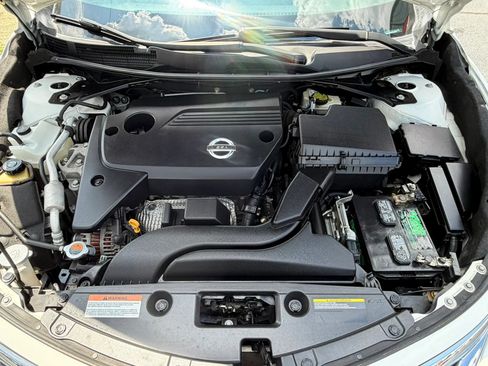 Used 2015 Nissan Altima 2.5 SV w/ Convenience Package FWD image 22