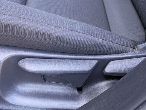 Used 2024 Toyota Corolla LE image 20