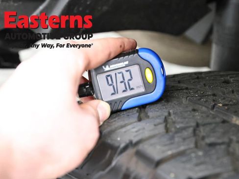Used 2018 Jeep Wrangler Unlimited Sahara AWD/4WD image 86