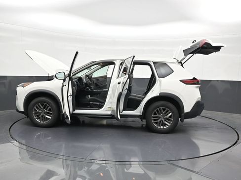 Used 2021 Nissan Rogue S FWD image 33
