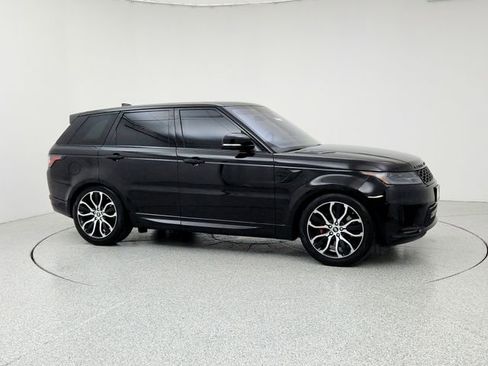 Used 2019 Land Rover Range Rover Sport HSE Dynamic image 3