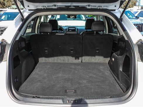 Used 2024 Ford Edge SEL image 31