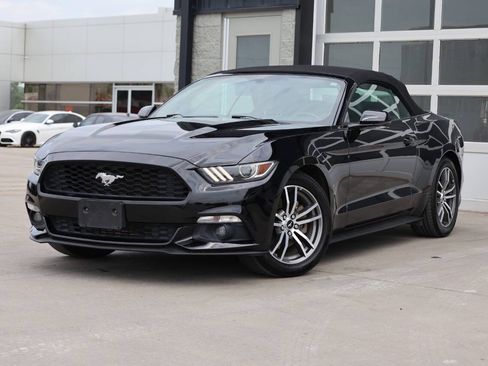 Used 2016 Ford Mustang Premium RWD image 3