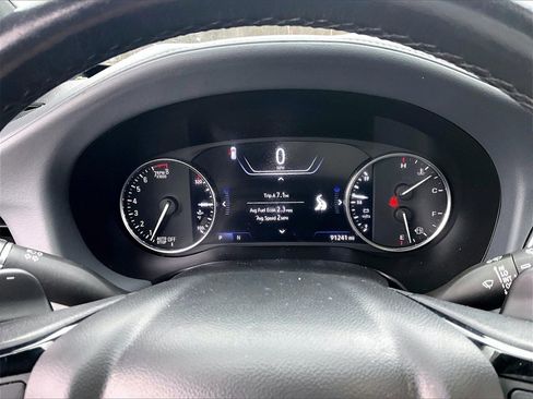 Used 2022 Buick Enclave Premium image 17