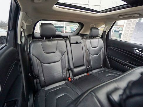 Used 2019 Ford Edge Titanium w/ Equipment Group 301A image 39