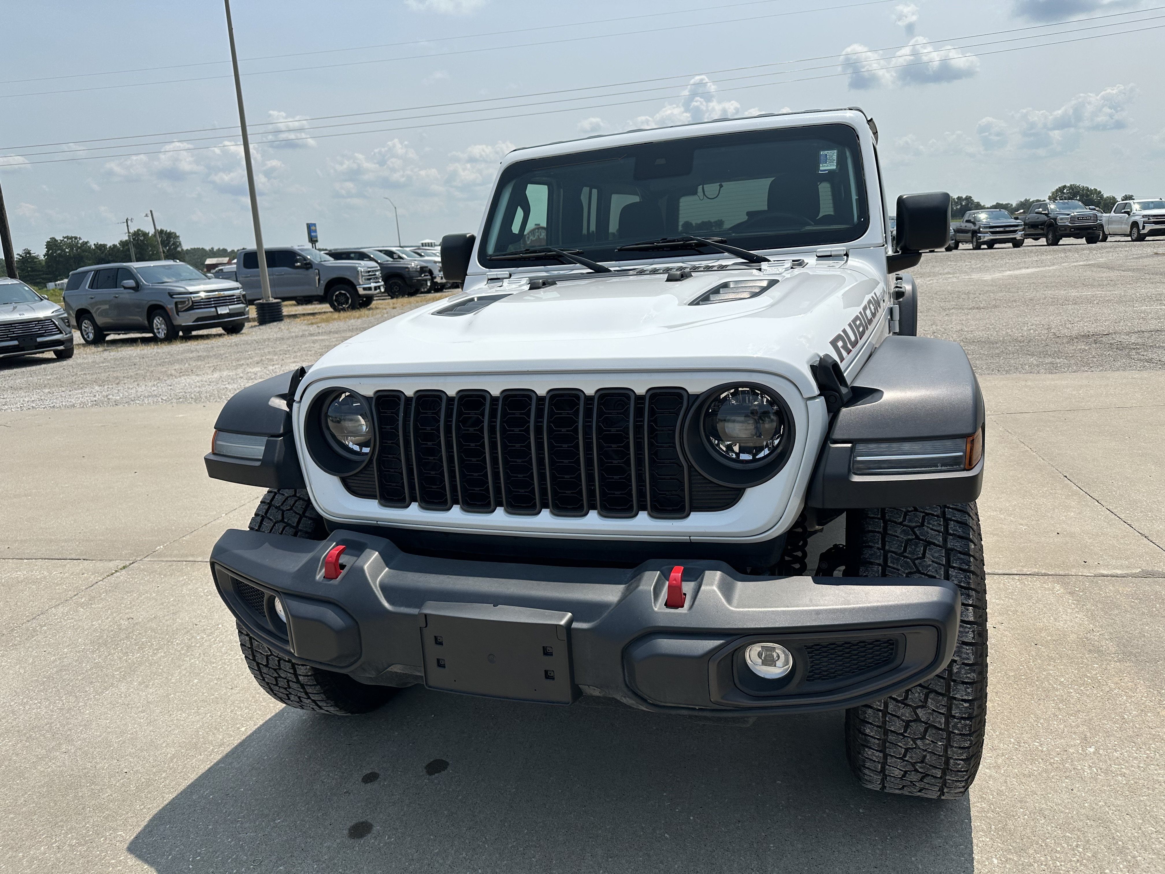 Used 2024 Jeep Wrangler Unlimited Rubicon AWD/4WD image 8