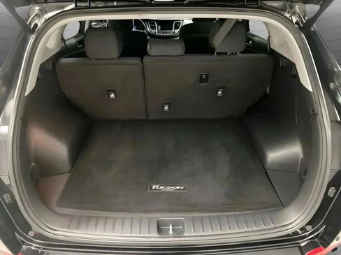Used 2017 Hyundai Tucson Value FWD image 12