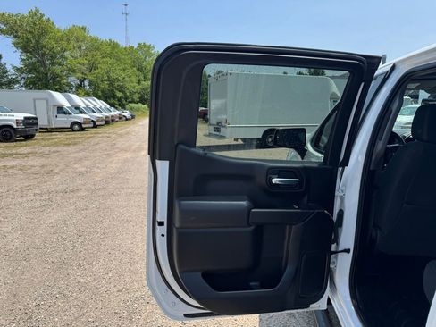 Used 2020 Chevrolet Silverado 1500 LT w/ Remote Start Package AWD/4WD image 7