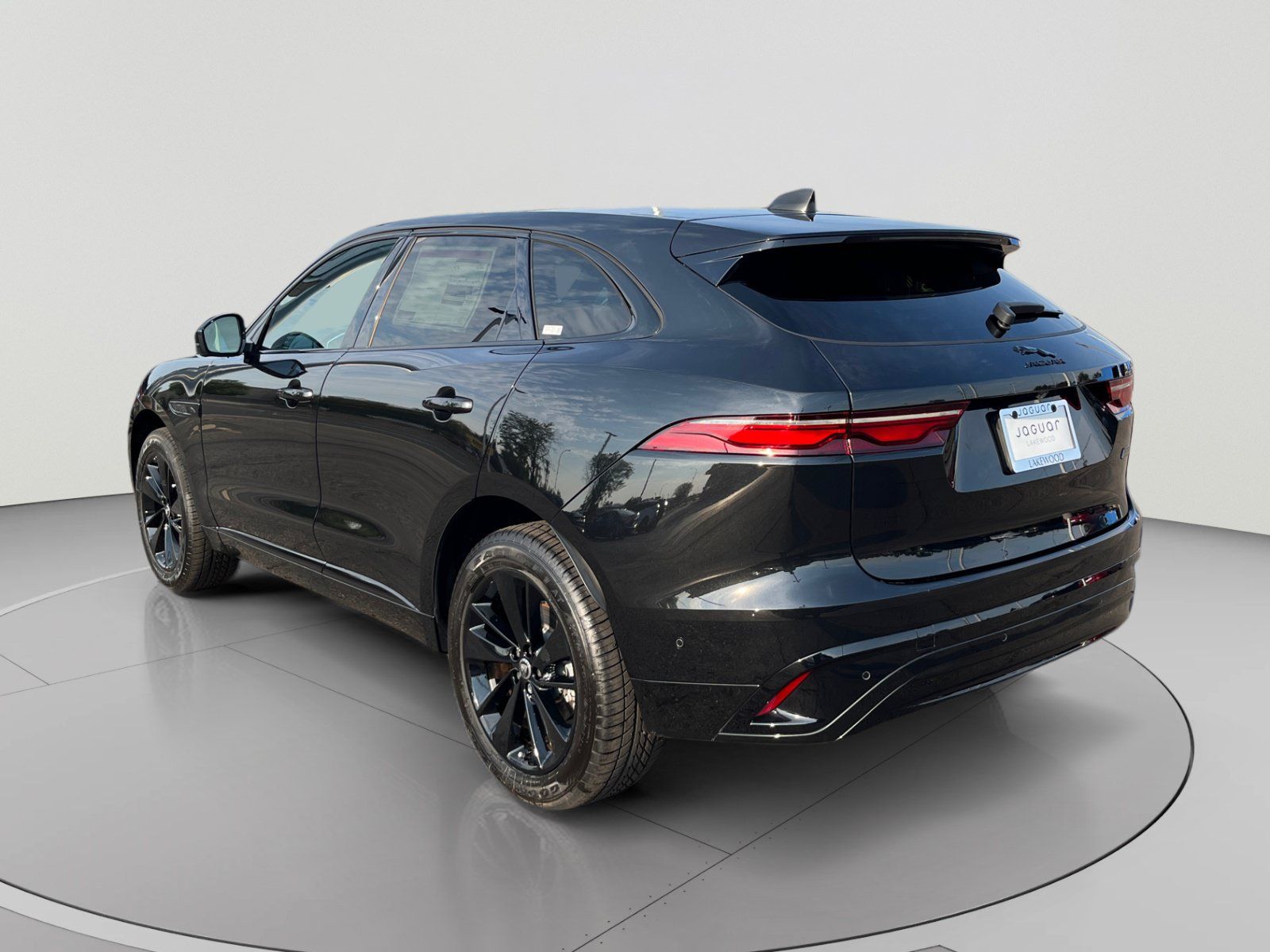 New 2026 Jaguar F-PACE R-Dynamic S AWD/4WD image 3