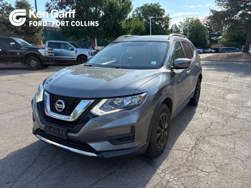 Used 2017 Nissan Rogue SV AWD/4WD image 1