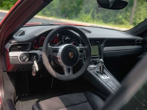 Used 2015 Porsche 911 GT3 RWD image 38