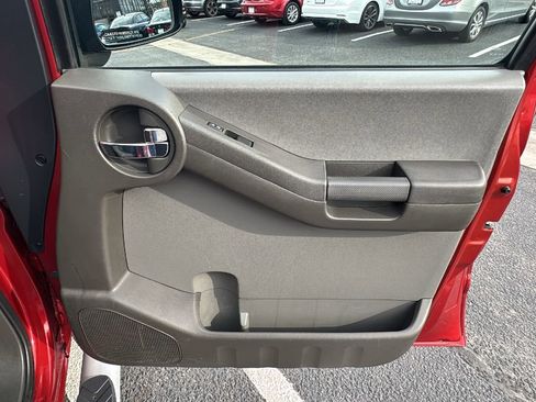 Used 2013 Nissan Xterra S image 20