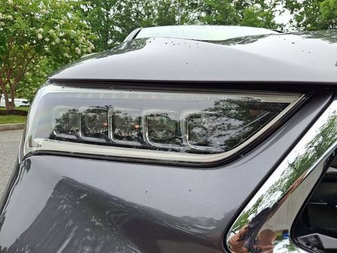Used 2019 Acura TLX FWD image 9