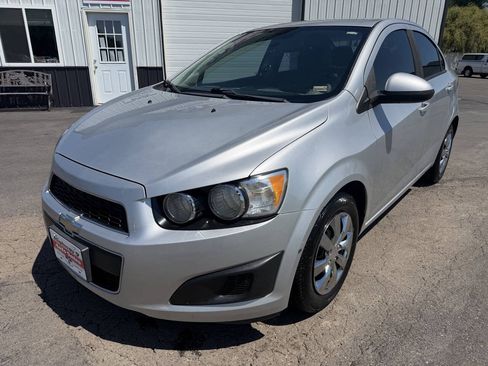 Used 2013 Chevrolet Sonic LS FWD image 9