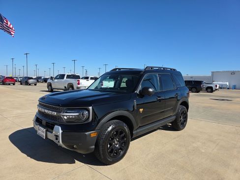 Used 2025 Ford Bronco Sport Badlands image 1