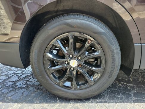Used 2020 Chevrolet Equinox LT FWD image 5