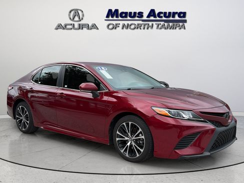 Used 2018 Toyota Camry SE w/ Convenience Package FWD image 14