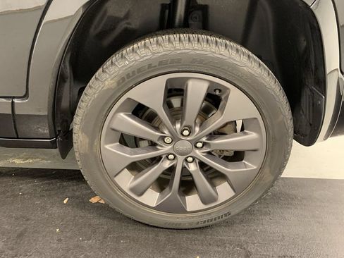 Used 2019 Jeep Cherokee High Altitude AWD/4WD image 8