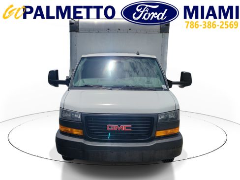 Used 2021 GMC Savana 3500 Extended w/ Power Convenience Package RWD image 2