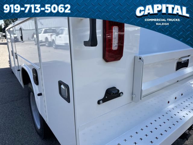 New 2026 Ford F550 4x4 Regular Cab Super Duty image 17