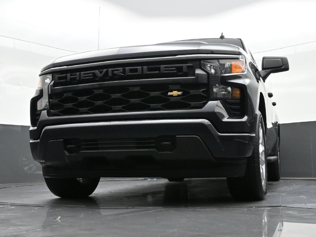 Used 2022 Chevrolet Silverado 1500 Custom RWD image 34