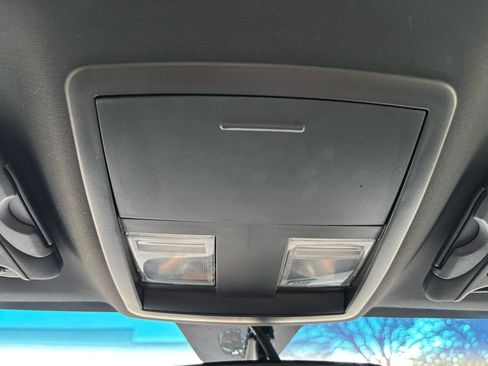 Used 2012 Dodge Challenger SXT Plus image 23