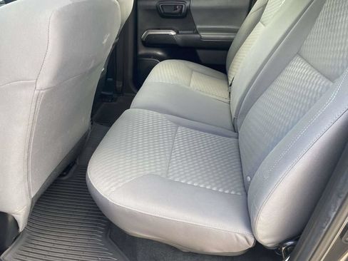 Used 2023 Toyota Tacoma SR5 RWD image 14