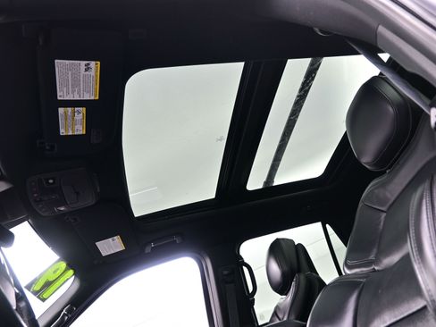 Used 2019 Lincoln Navigator L Reserve image 21