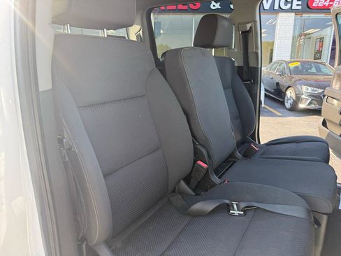 Used 2018 Chevrolet Silverado 1500 LT w/ All Star Edition AWD/4WD image 12