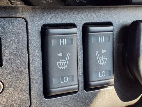 Used 2018 Nissan Leaf SL w/ SL Technology Package image 18