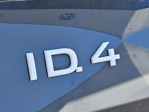 Used 2023 Volkswagen ID.4 Pro S AWD/4WD image 17