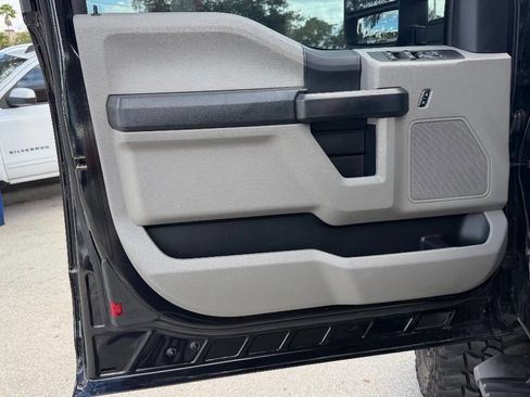 Used 2021 Ford F350 XL w/ Power Equipment Group image 19