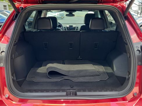 Used 2024 Chevrolet Equinox RS FWD image 4