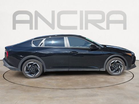 Used 2025 Kia K4 EX FWD image 9