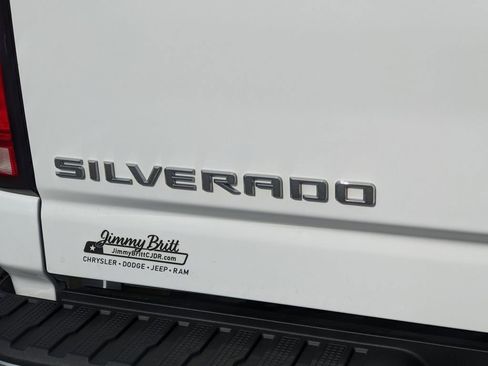 Used 2024 Chevrolet Silverado 2500 LTZ w/ LTZ Plus Package image 28