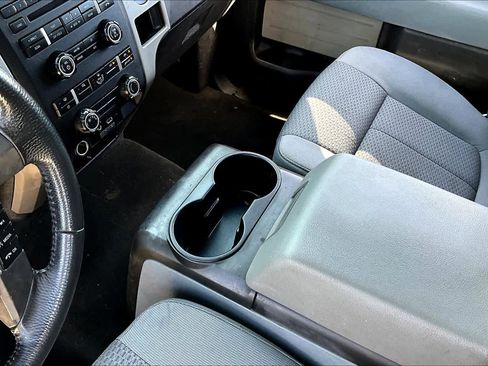 Used 2012 Ford F150 XLT w/ XLT Chrome Pkg image 16