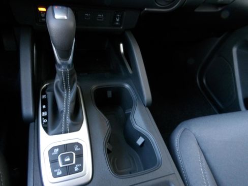 New 2026 Nissan Frontier SV w/ SV Convenience Package AWD/4WD image 20